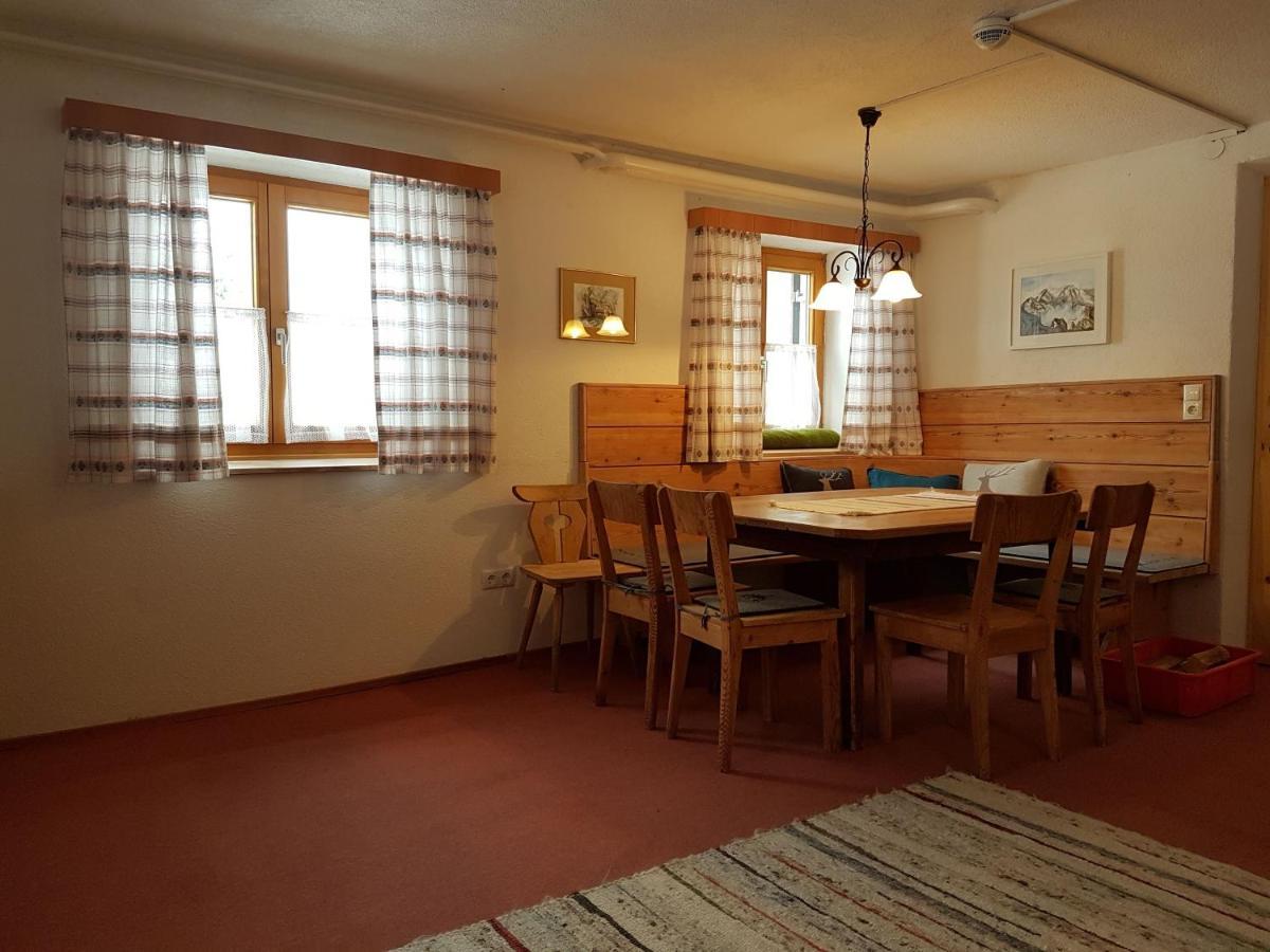 Skihuette Zams Esterno foto